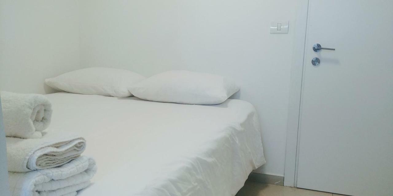 Dizengoff Penthouse Boutique Hostel Tel Aviv Rom bilde